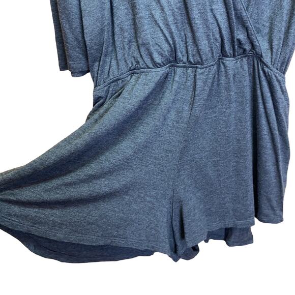 Naked Princess Wrap 3/4 Sleeve Romper Size Large - Picture 3 of 6